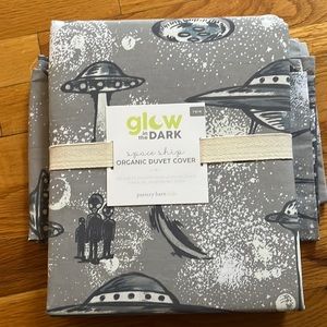 Pottery Barn Kids twin size duvet cover